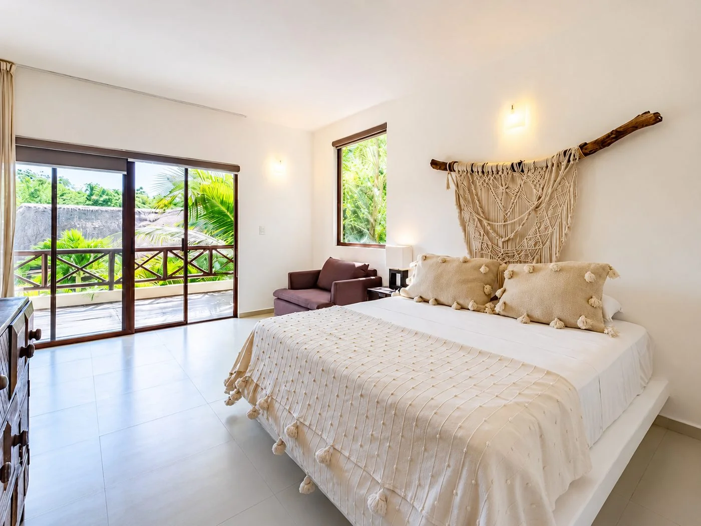 Suites Privadas at Amari Medical Institute